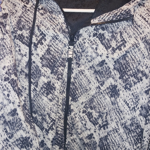 Pink jacket - Picture 3 of 4